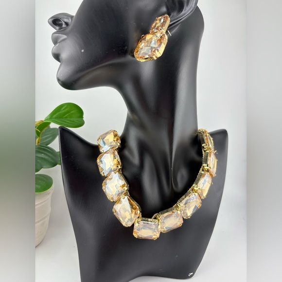Gold Crystal Statement Necklace & Earring Set - Picture 5 of 8
